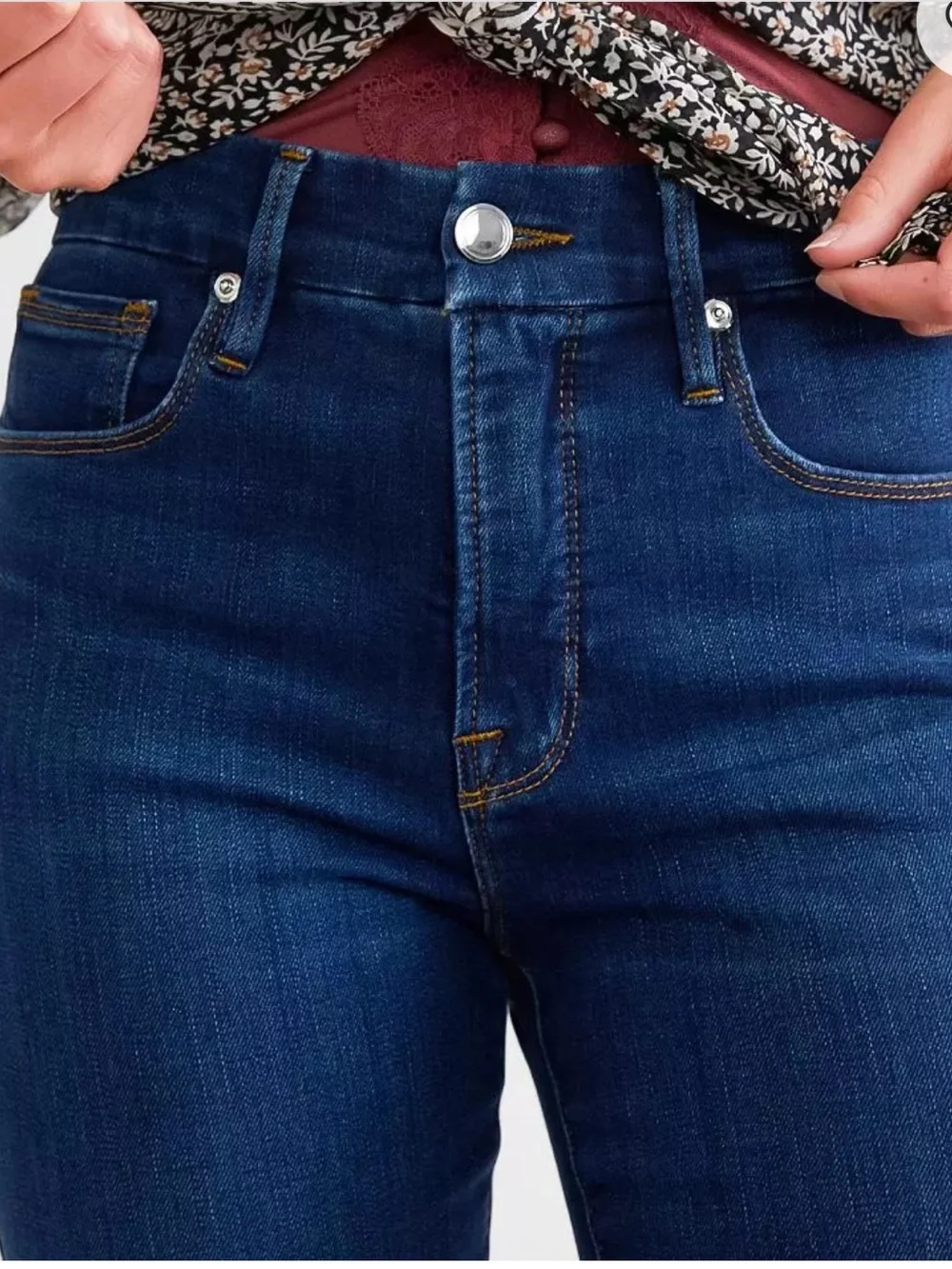 GOOD AMERICAN Good Legs High Rise Straight Stretch Jean